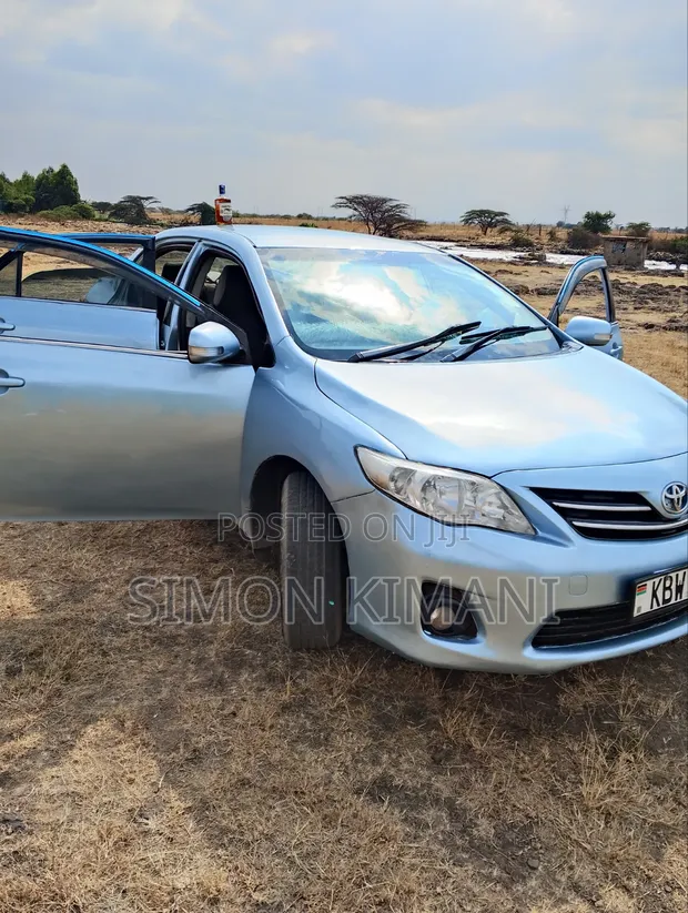 Toyota Corolla L 2013 Blue - 1