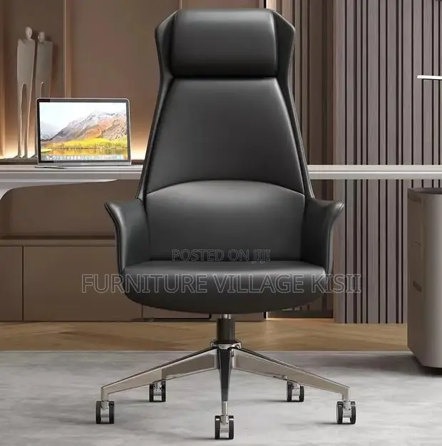 Executive High-Back Leather Office Chair - 1