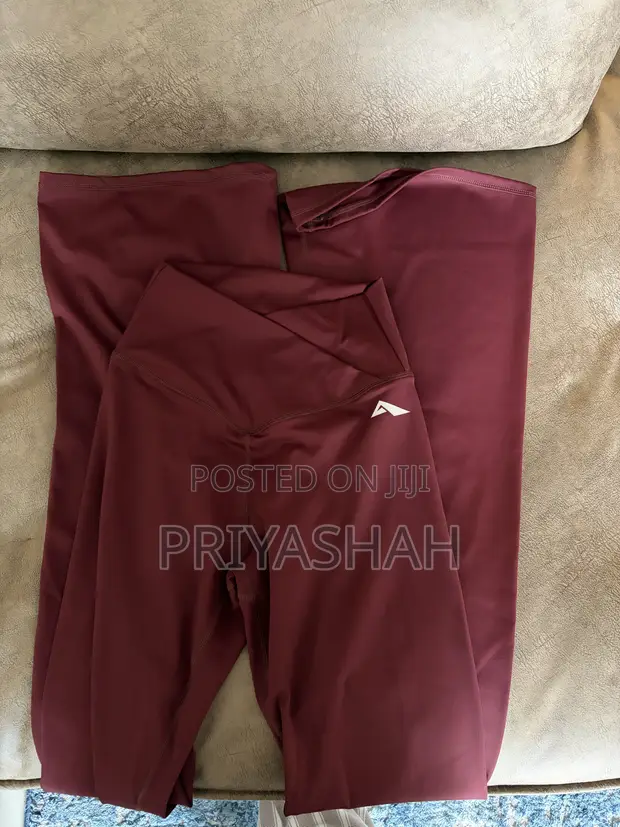 Brand New Wide Leg Gym Leggings - Size Medium - 1
