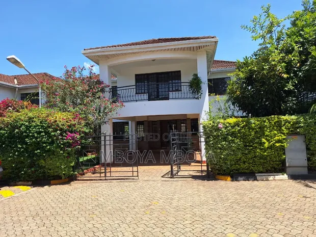 4 Bedroom Townhouse for Rent in Spring Valley - 1