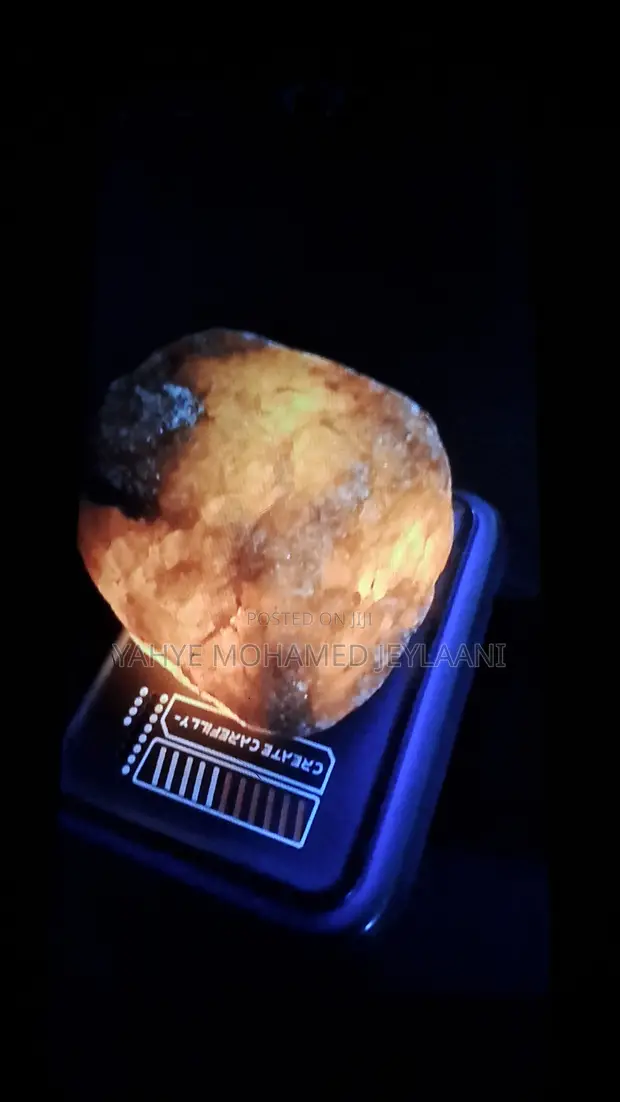 861g Raw Honey Carnelian Agate Gemstones for Jewelry - 1