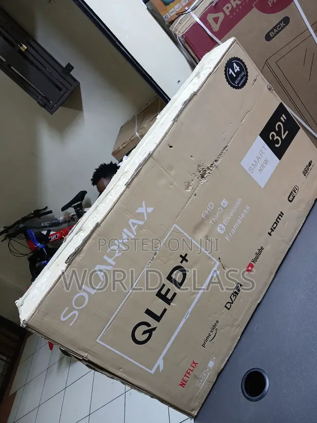 Solarmax 32 Inch Smart HD LED TV - 1
