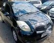 Toyota Vitz 2010 Nyeusi - 3