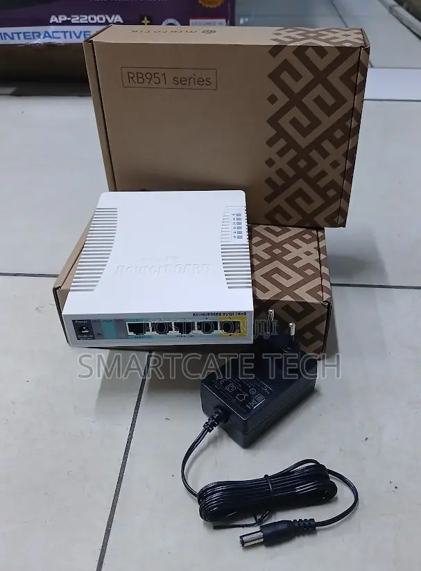MikroTik hAP ac Lite RB952Ui-5ac2nd Router - 1