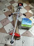 Agri-Farming Brush Cutter ya Petroli na Blades 2 Bure - 1