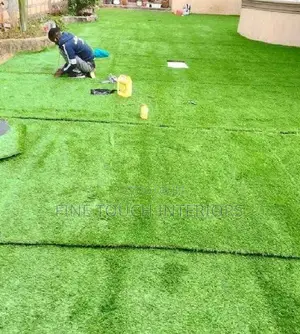 Nafasi ya Nyasi Bandia ya Kijani Asili