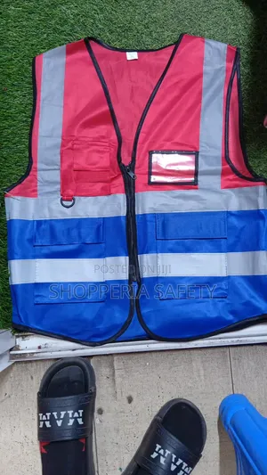 Multi-Pocket High Visibility Reflector Vests