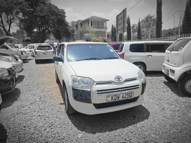 Toyota Probox 2018 White - 1