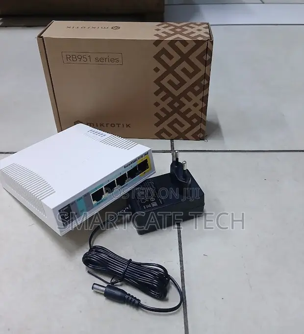 MikroTik RB951Ui High Power WiFi Router - 1