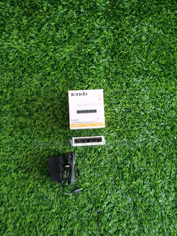 PowerMax Tenda 5-Port LAN Switch - Stable Connectivity - 1