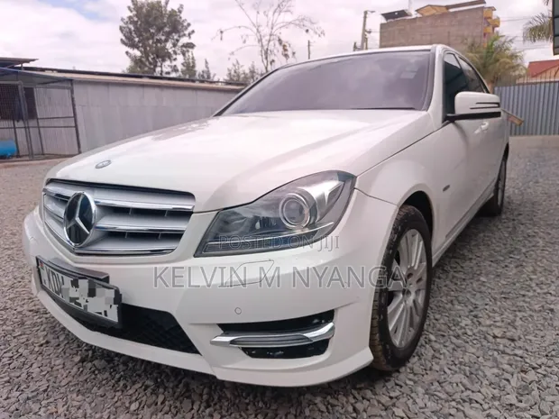 Mercedes-Benz C200 2014 White - 1