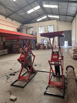 New Italian Heavy Duty Commercial Scissor Lift