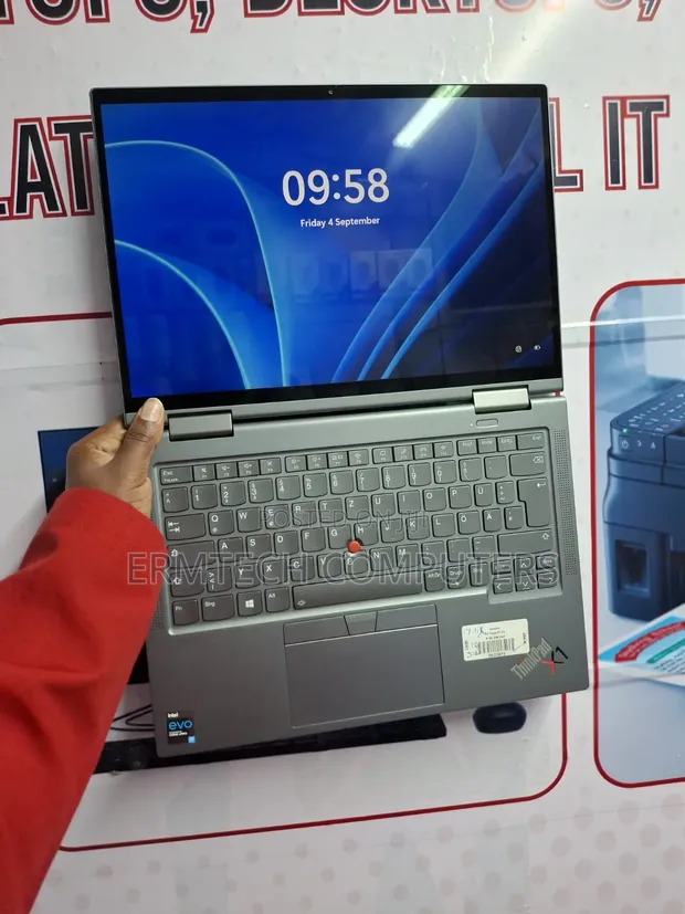 Lenovo ThinkPad X1 Yoga 14" i7 16GB RAM 512GB SSD - 1