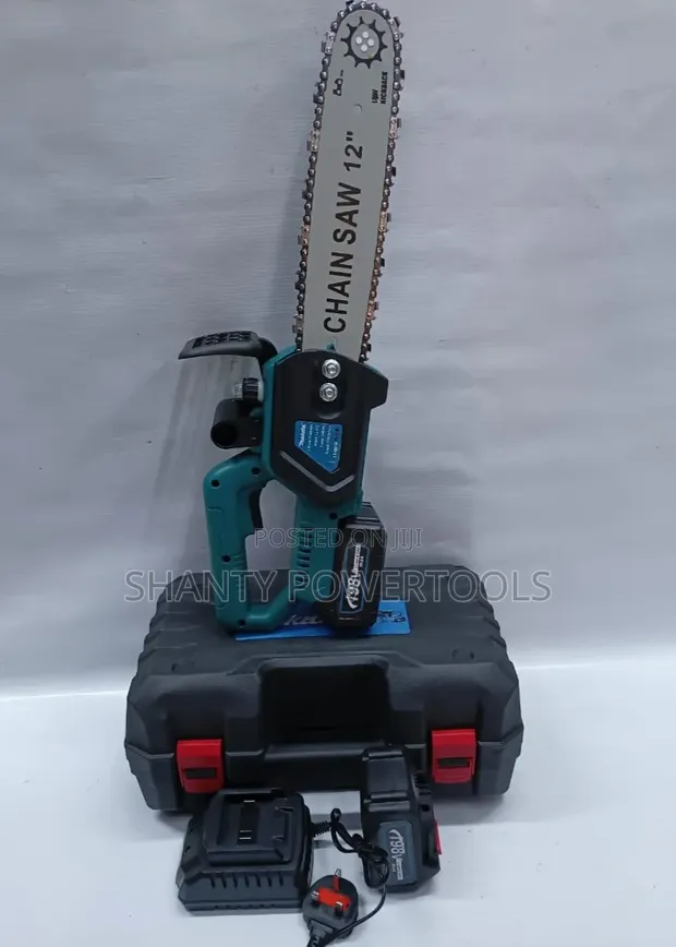 Makita 12" Cordless Chainsaw - 1