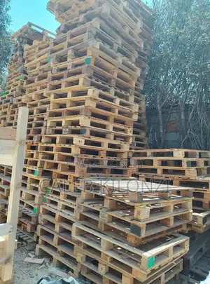 Used Wooden Shipping Pallets