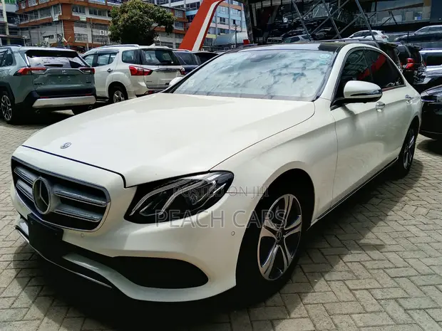 Mercedes-Benz E200 2019 White - 1