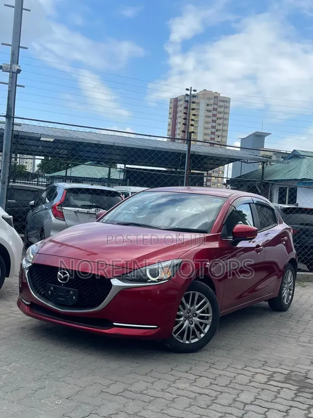 Mazda 2 2020 Red - 1