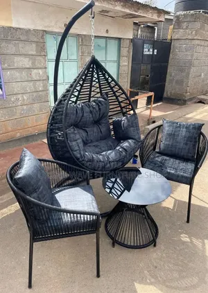 Best Outdoor Round Table Set (2 Seater)