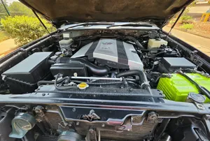 Toyota Land Cruiser Cygnus 4.7 2005