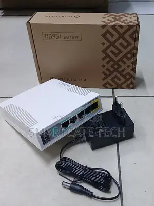 MikroTik RB951Ui-2HnD Wireless Router/AP