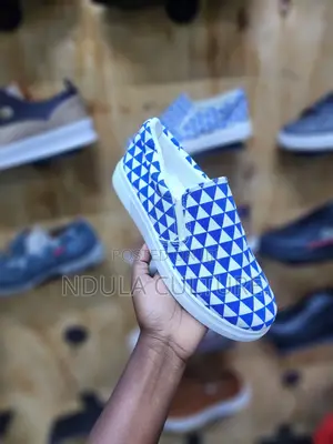 Adir Slip-on Canvas Shoes - Blue/White Geometric