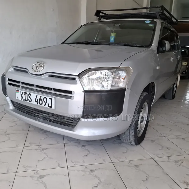 Toyota Succeed 2018 Silver - 1