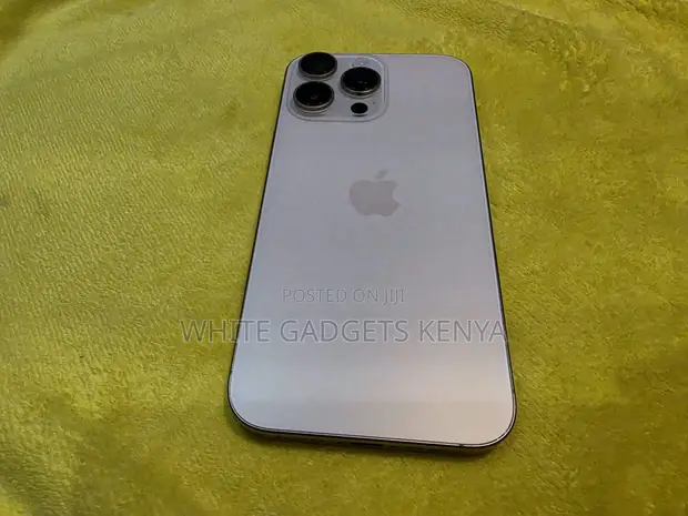 Apple iPhone 12 Pro Max 256GB Gold - 1