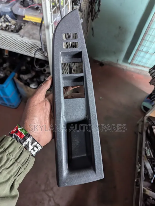 Toyota Vitz Jewela Main Switch Cover - Japan - 1