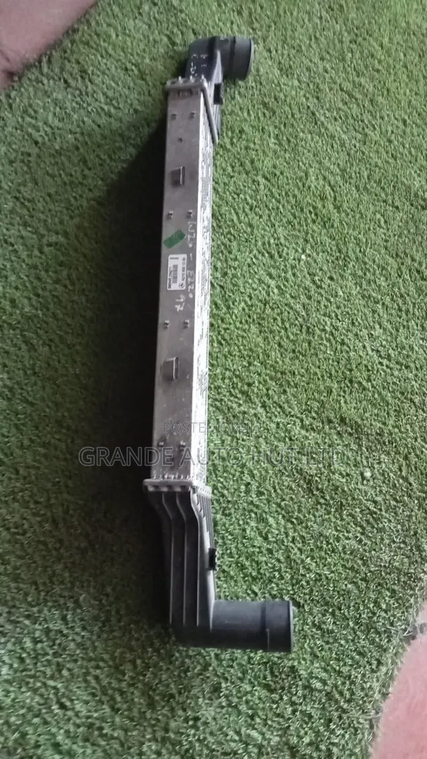 Mercedes A210 Intercooler - 1