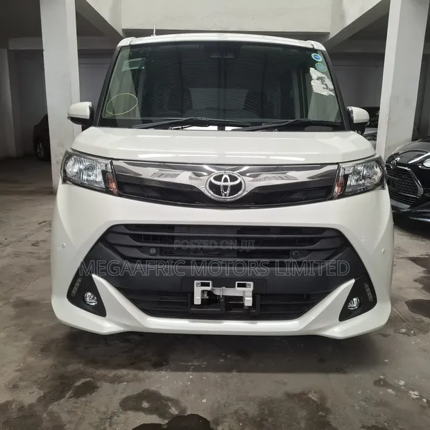 Toyota Tank 1.0 FWD 2019 White - 1