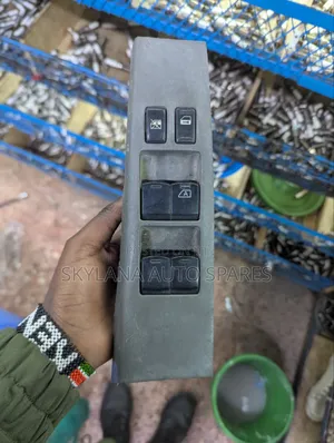 Nissan Wingroad Door Main Switch (Used)