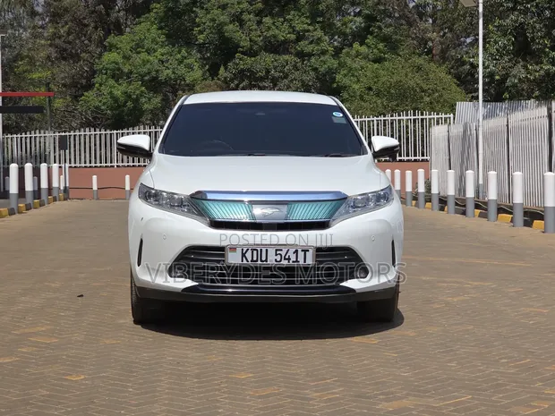 Toyota Harrier 2018 White - 1