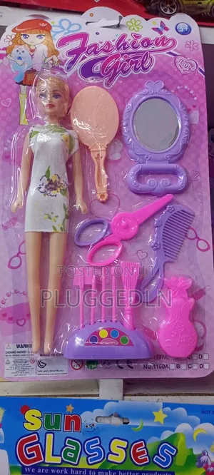 Fashion Girl Beauty Doll Playset
