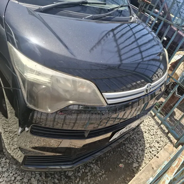 Toyota Spade 1.5 2016 Nyeusi - 1