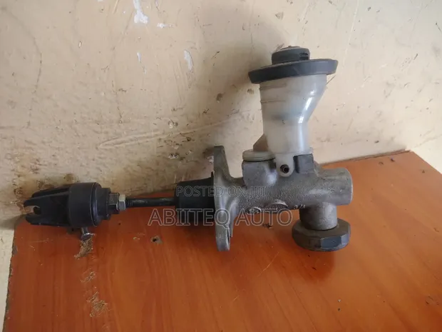 Toyota Land Cruiser 79 Series Clutch Cylinder - 1