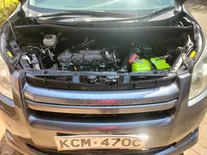Toyota Noah 2010 Nyeusi