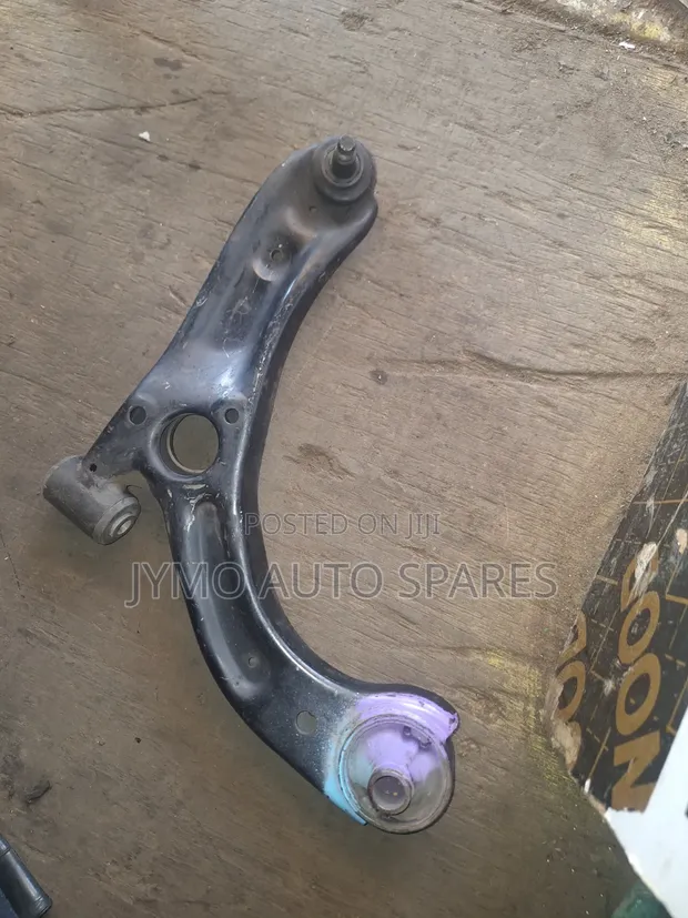 Daihatsu Mira Control Arm - 1