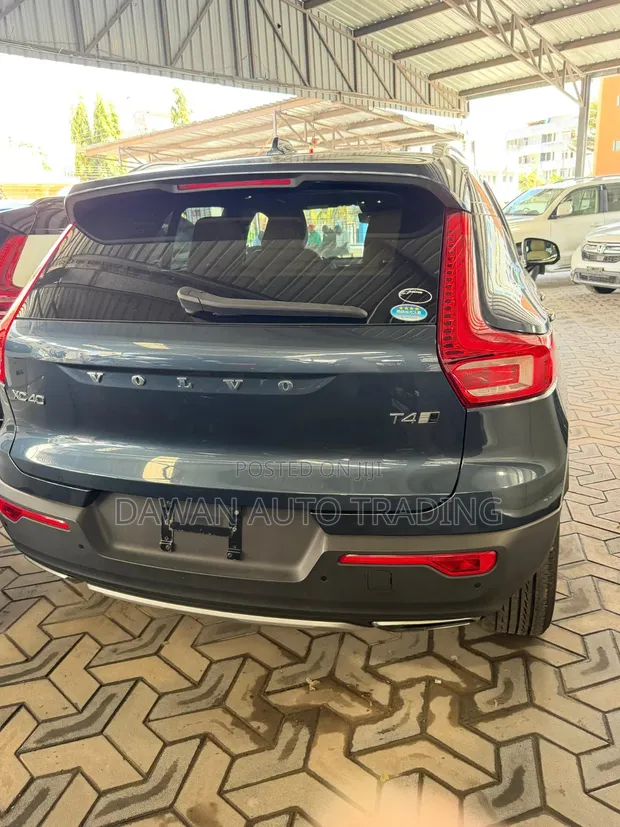 Volvo XC40 2019 Blue - 1