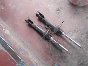 Mitsubishi Outlander Shock Absorbers za Mbele (Ex-Japan)
