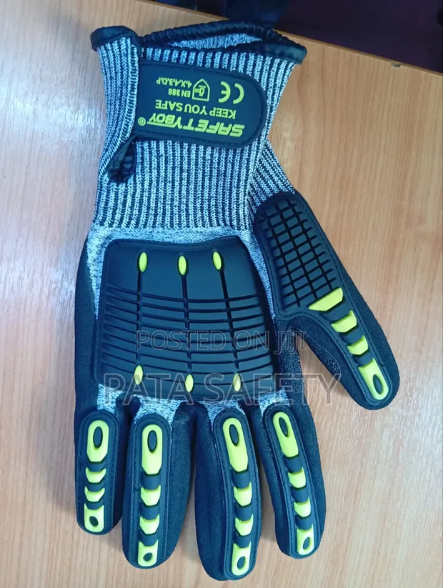 Anti-Impact Cut-Resistant Safety Gloves - 1