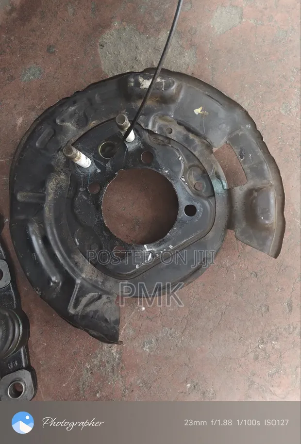 Toyota Mark X Rear Brake Back Plate & Lining - 1
