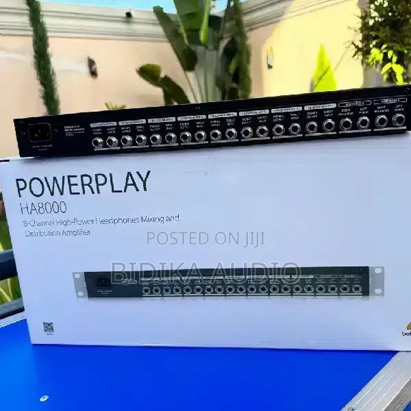 Behringer Powerplay HA8000 Headphone Amplifier - 1