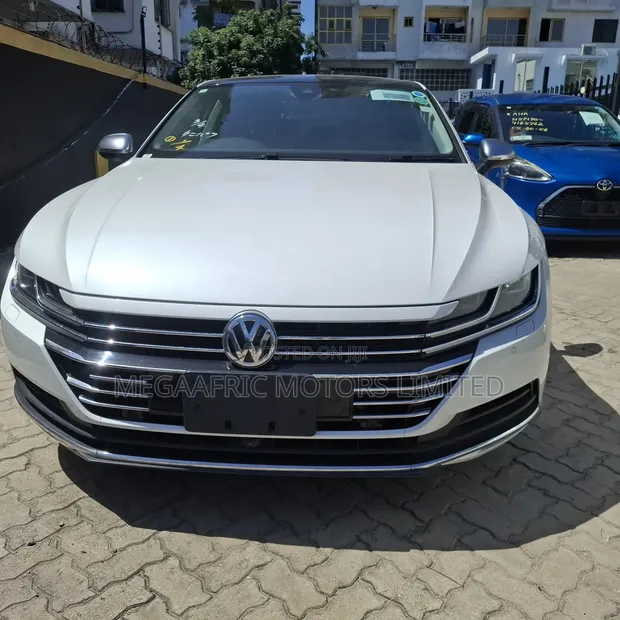 Volkswagen Arteon 2.0T SE AWD 4MOTION 2019 White - 1