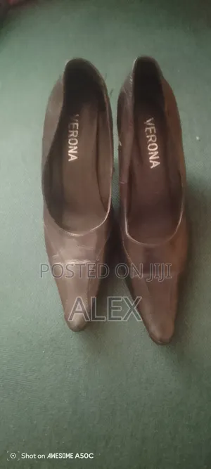 Boss Lady Sleek Black Stiletto Courts
