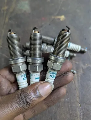 Toyota Hiace 1TR Engine Spark Plugs (Used)