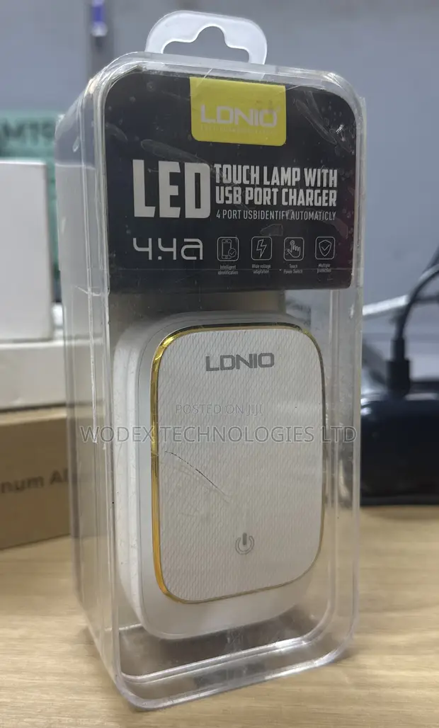 LDNIO A4405 LED Touch Lamp with 4 USB Charger - 1