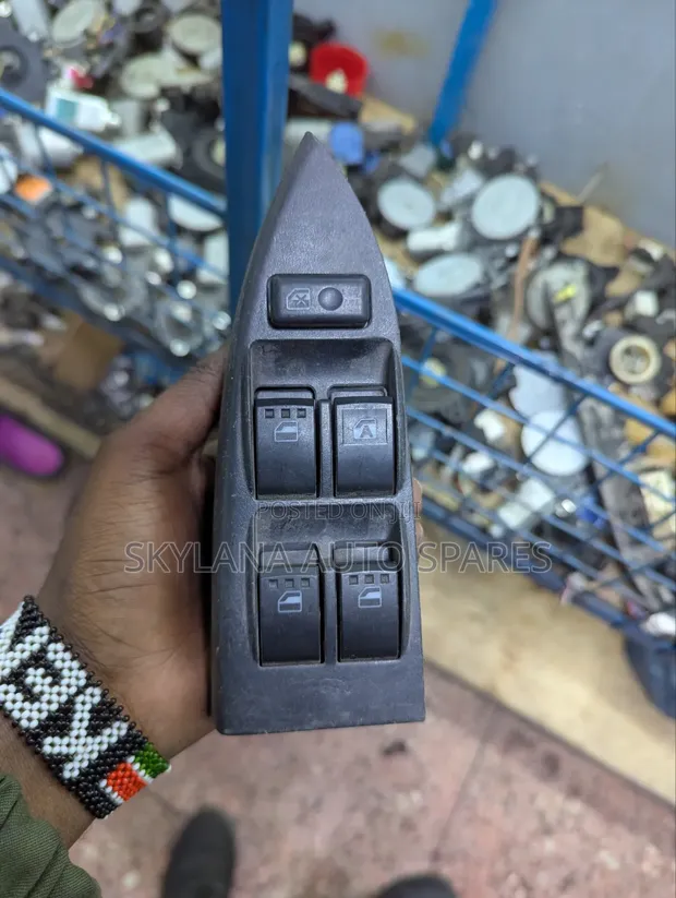 Toyota Passo Door Main Switch - 1