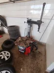 Sunshine STC-768 Tyre Changer with Bead Breaker - 1