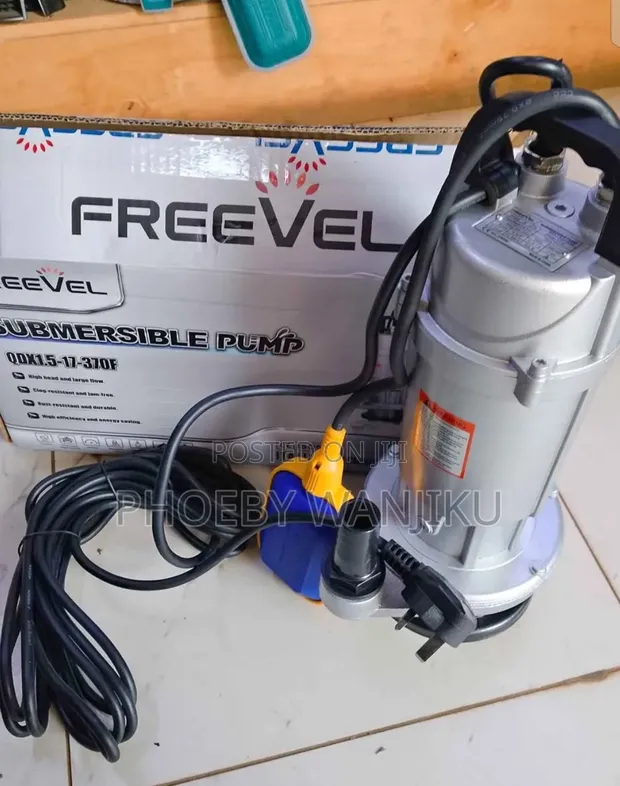 Freevel 0.5HP Submersible Water Pump (17m Head) - 1