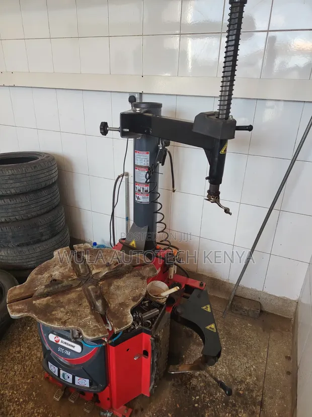 Sunshine STC-768 Heavy Duty Tyre Changer - 1